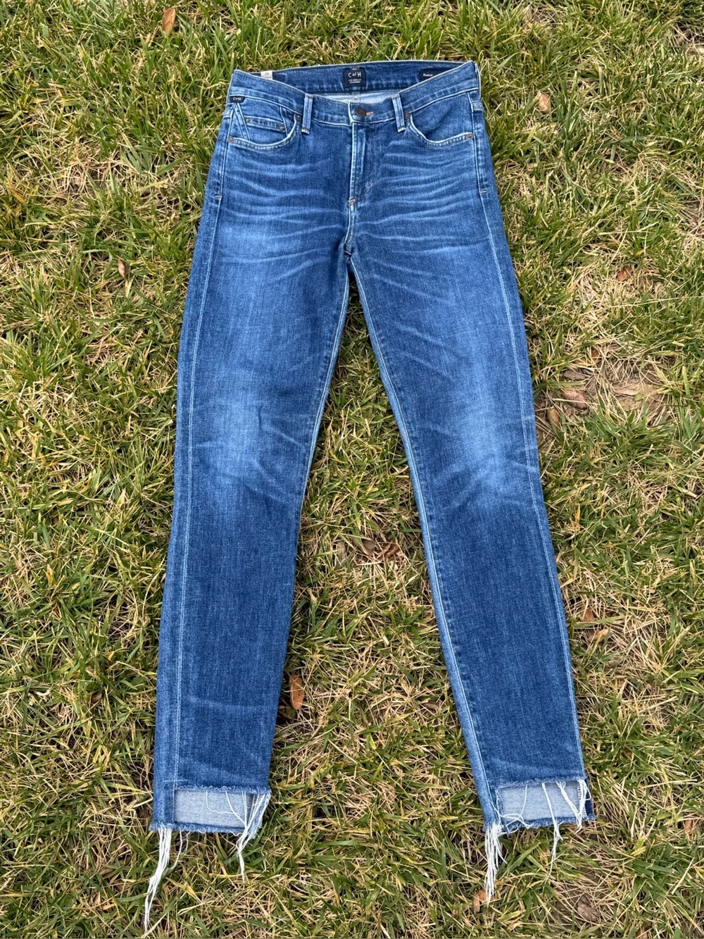 Citizens of Humanity "Rocket high rise skinny" jeans with step-hem - size 25